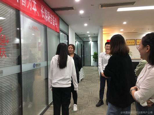 产品:企业债权融资,国家政策补贴,企业资质认证,企业财税,法律咨询等